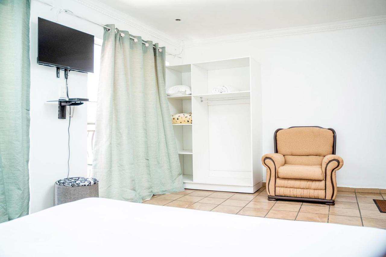 Lancaster Guest House Boksburg Esterno foto