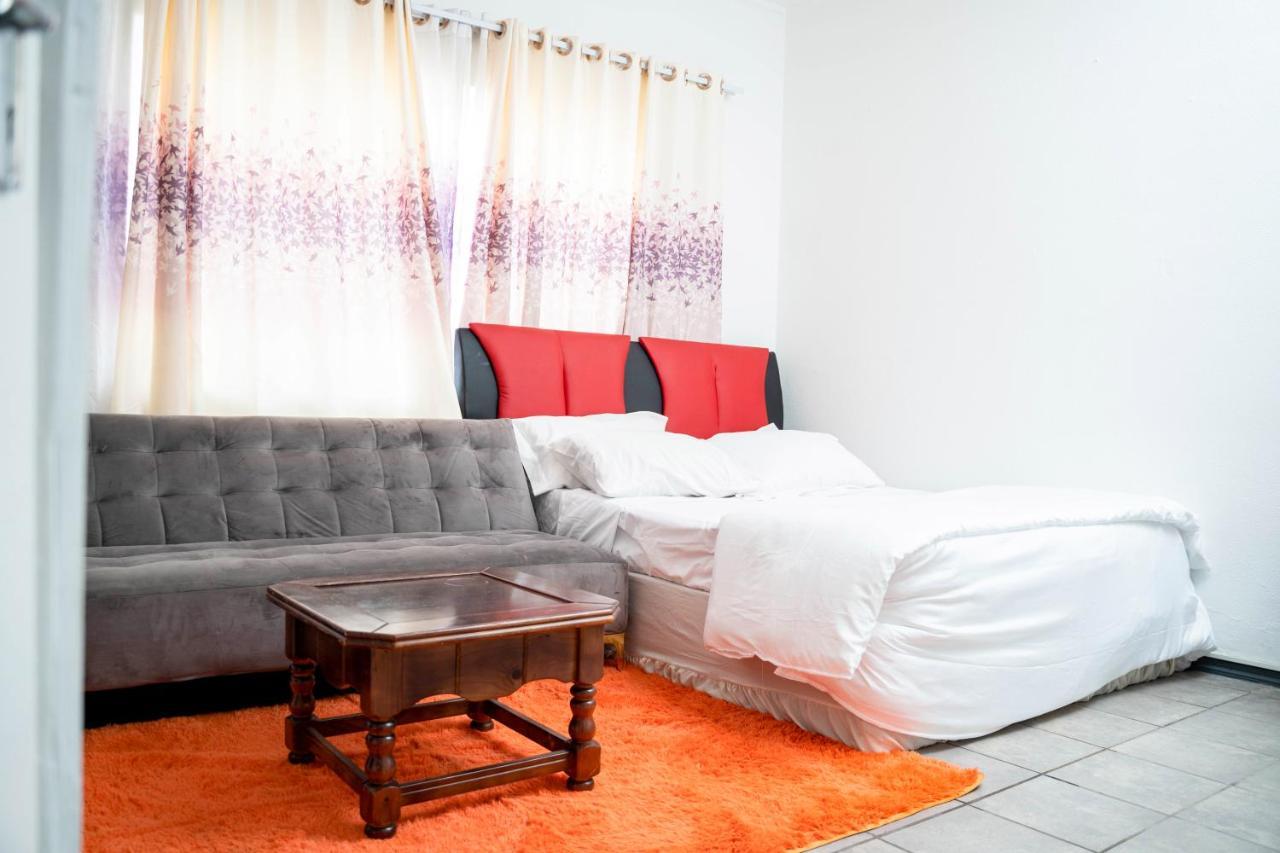 Lancaster Guest House Boksburg Esterno foto