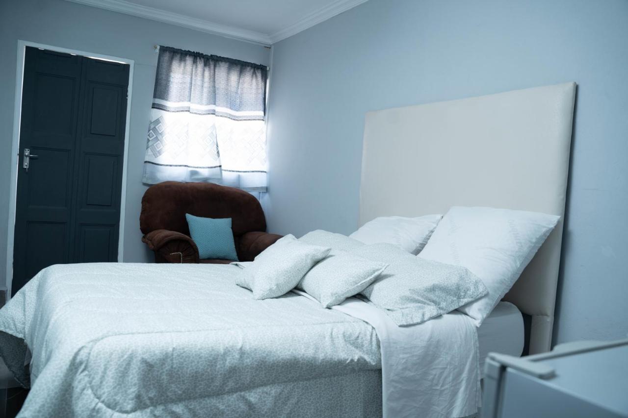 Lancaster Guest House Boksburg Esterno foto