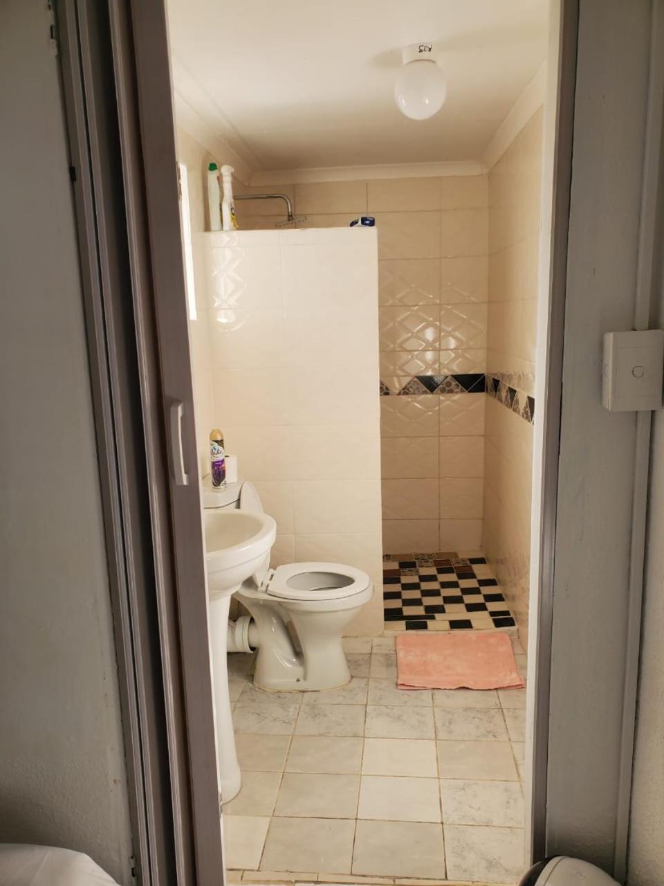 Lancaster Guest House Boksburg Esterno foto